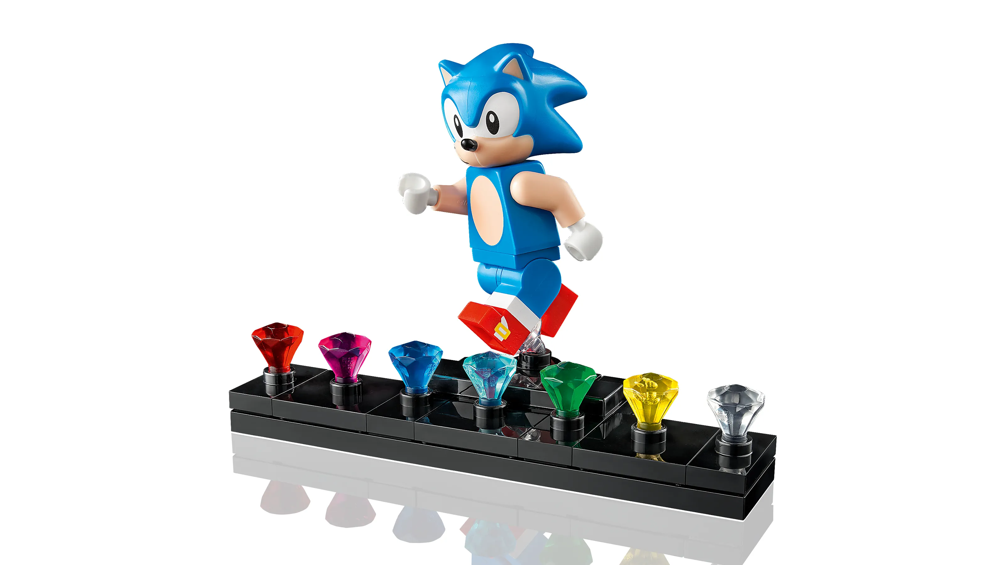 LEGO Ideas Sonic the Hedgehog – Green Hill Zone 21331 Collectible Set,  Nostalgic 90's Gift Idea for Adults with Dr. Eggman Figure and Eggmobile