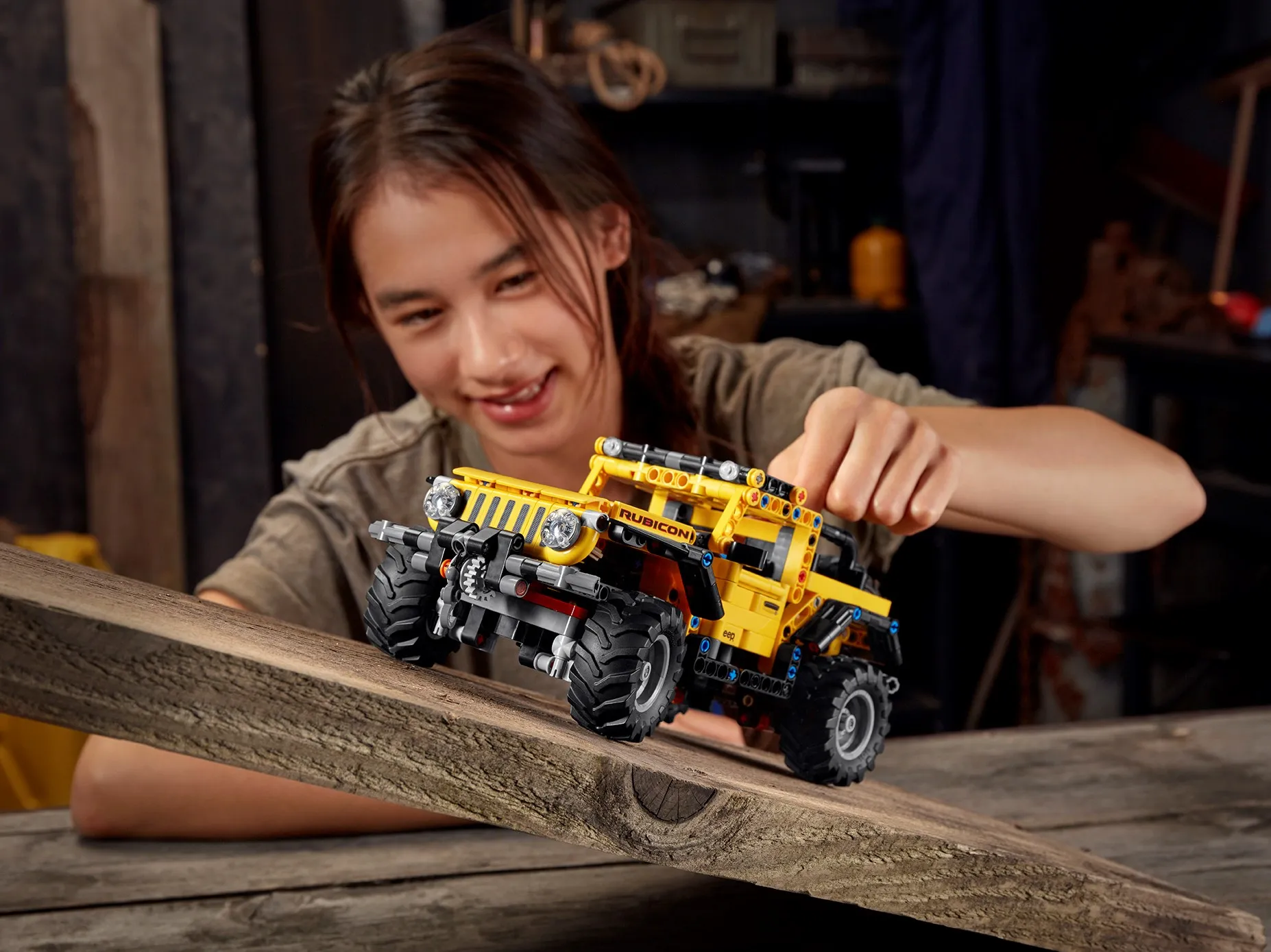LEGO Technic Jeep Wrangler • Set 42122 • SetDB