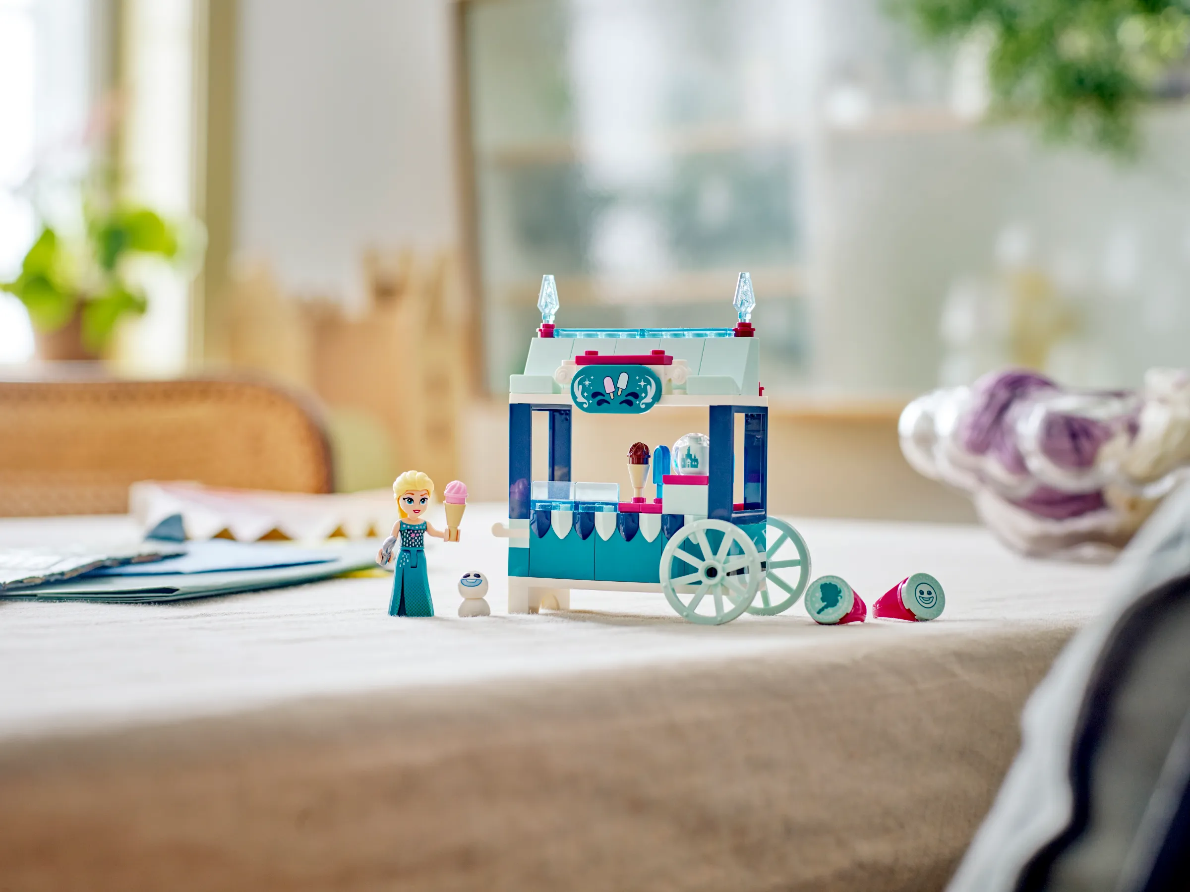 LEGO Disney Frozen Elsa's Frozen Treats Building Set, Includes Elsa  Mini-Doll and a Snowgie Figure, Elsa Toy Makes a Fun Gift for Girls and  Boys who