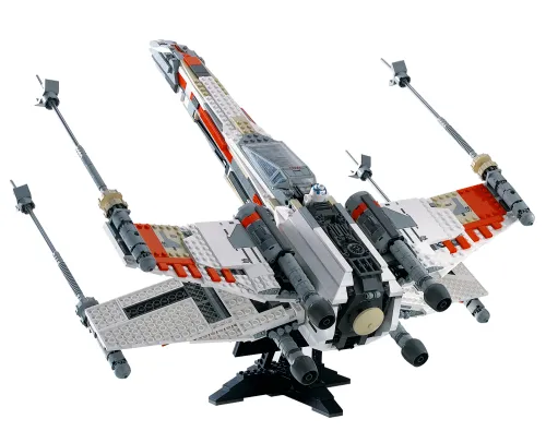Star Wars™ UCS X-wing Fighter Gallery