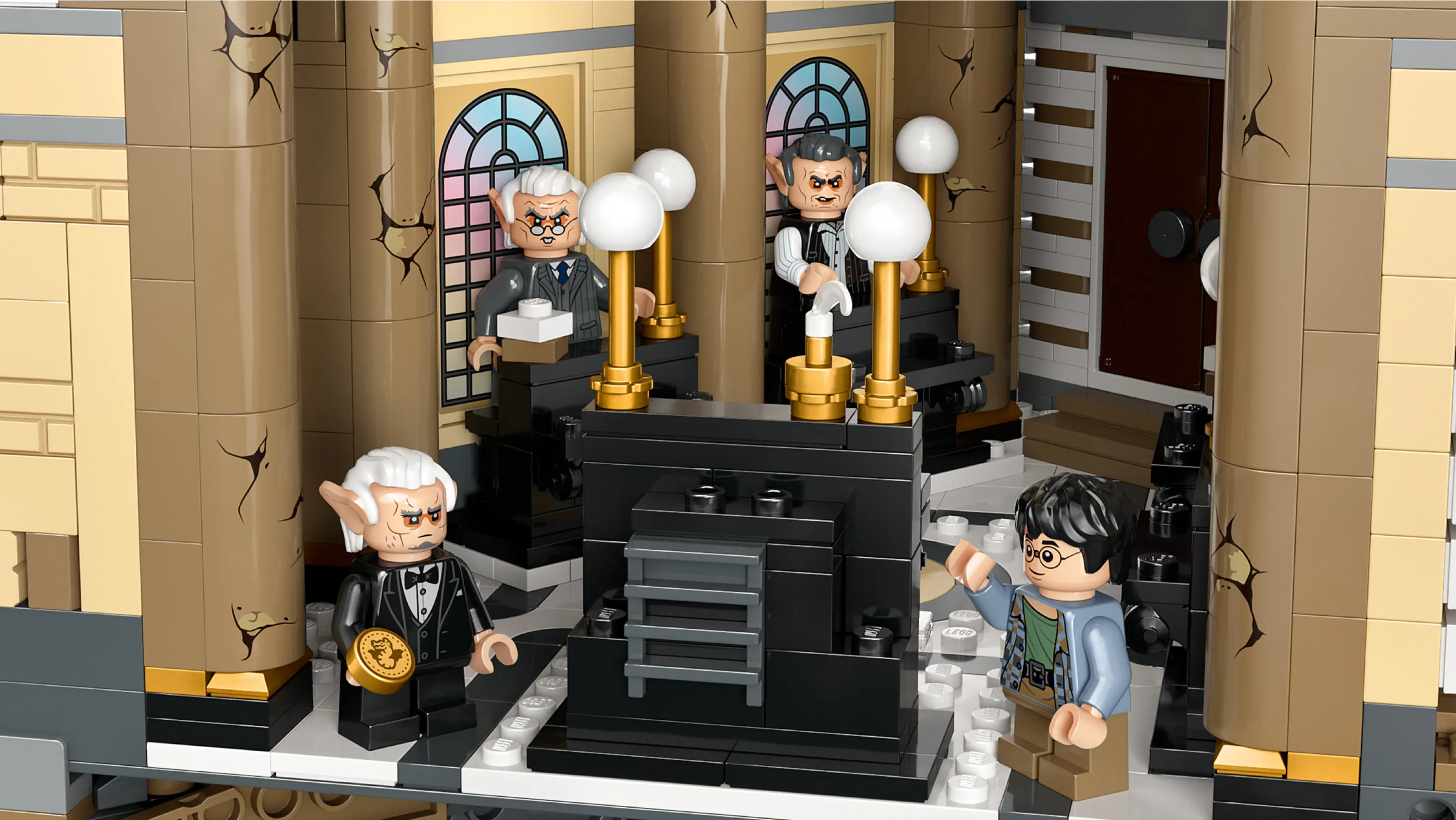 LEGO Harry Potter Gringotts Wizarding Bank – Collectors' Edition