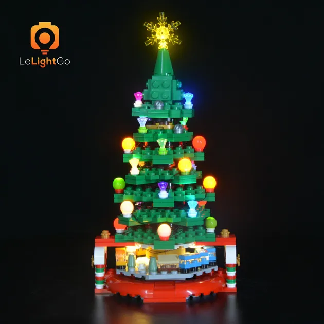 Brickfinder - Review: LEGO Seasonal Christmas Tree (40338)